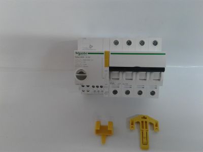 NEW SCHNEIDER Electric 10A 4P Thermal Magnetic Circuit Breaker iC60H A9C64410
