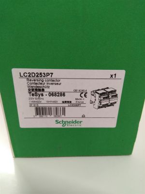 New Schneider Electric LC2D253P7 Reversing Contactor